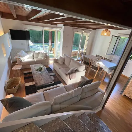 Casa De Maria Cerdanya شاليه بورغ مدام